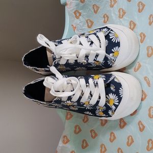 *NEW* Blue Daisy Rocket Dog sneakers